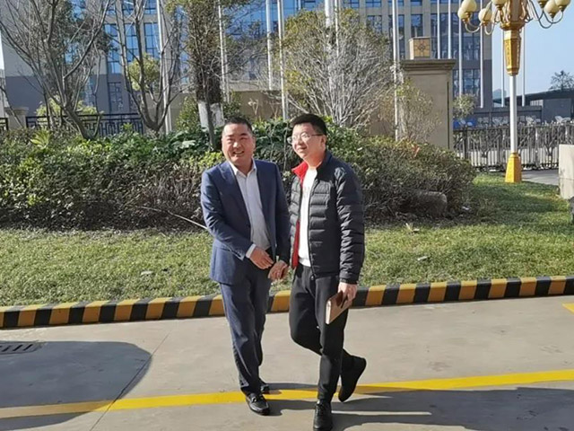 新春伊始，龍灣區(qū)空港管委會領(lǐng)導(dǎo)率隊蒞臨集團(tuán)走訪慰問